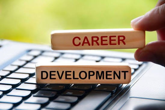 Tes SDS Holland: Mengenal Self Directed Search untuk Asesmen Karier