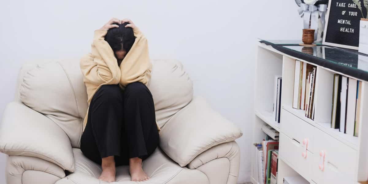 Cara Menghadapi Orang Bipolar tanpa Memperburuk Situasi Emosional