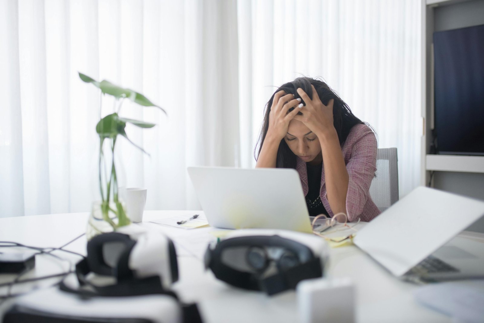 Mengenali Perbedaan Stres dan Burnout melalui Tes Psikologi untuk Identifikasi Stres dan Burnout Karyawan